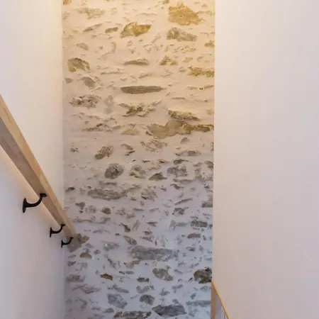 Дом отдыха Maison Calme, Renovee, Proche - 3 Chambres, Terrasses, Jardin, Petanque, Stationnement Prive - Fr-1-306-1208