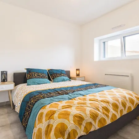 Maison Calme, Rénovée, Proche – 3 Chambres, Terrasses, Jardin, Pétanque, Stationnement Privé - Fr-1-306-1208 Clisson